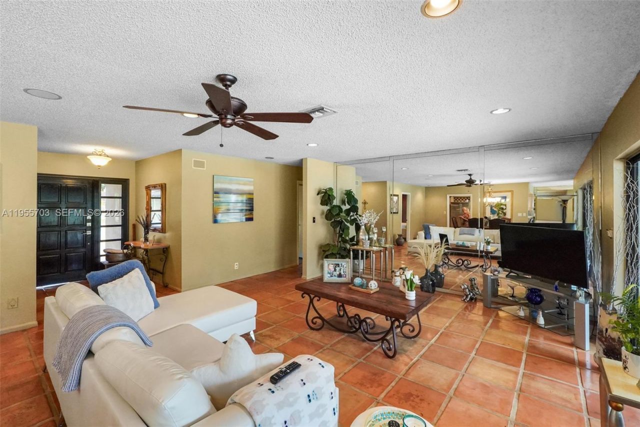 6975 Bianchini Circle, Boca Raton, FL 33433 Photo