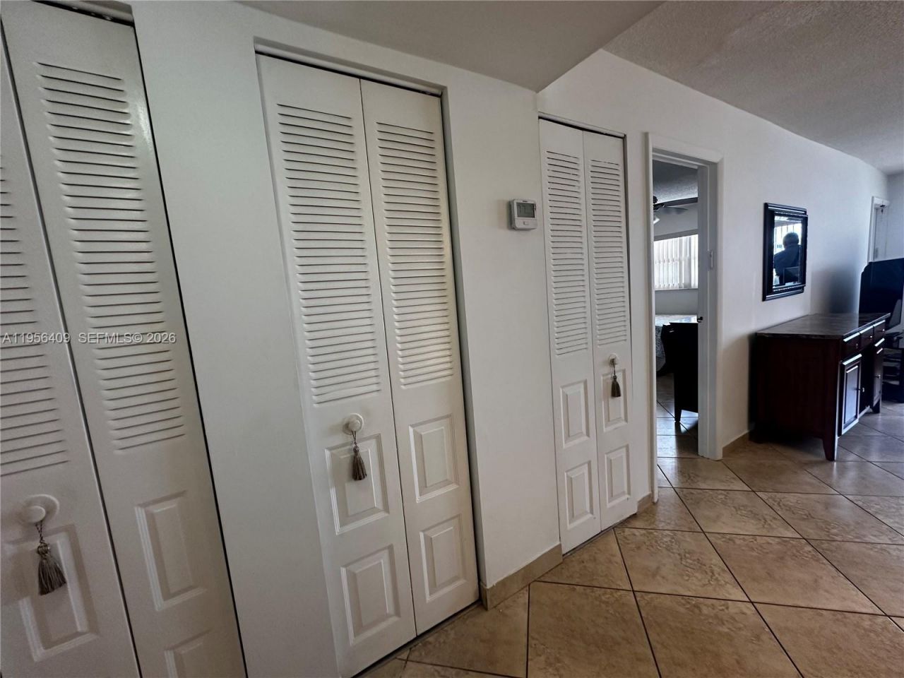 410 SE 2nd St , Unit 308, Hallandale Beach, FL 33009 Photo