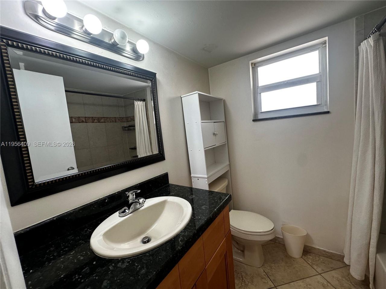 410 SE 2nd St , Unit 308, Hallandale Beach, FL 33009 Photo