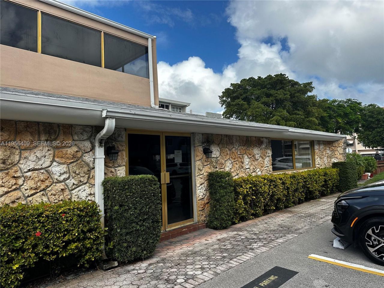 410 SE 2nd St , Unit 308, Hallandale Beach, FL 33009 Photo