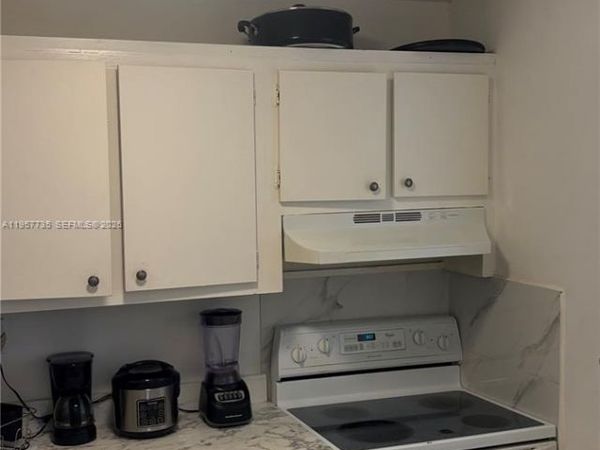 17255 SW 95th Ave, Unit 132, Palmetto Bay, FL 33157