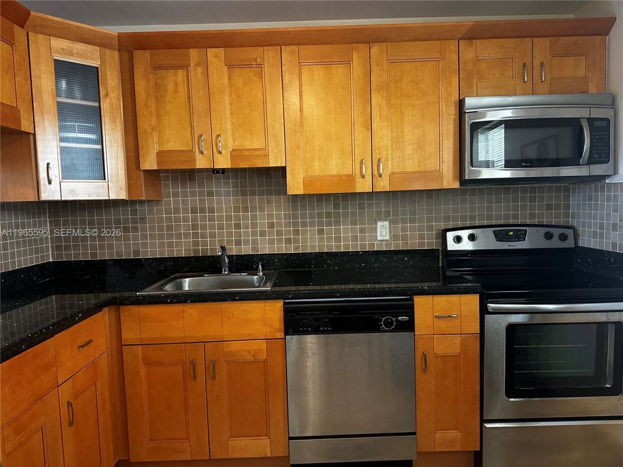 410 SE 2nd St, Unit 308, Hallandale Beach, FL 33009 Photo