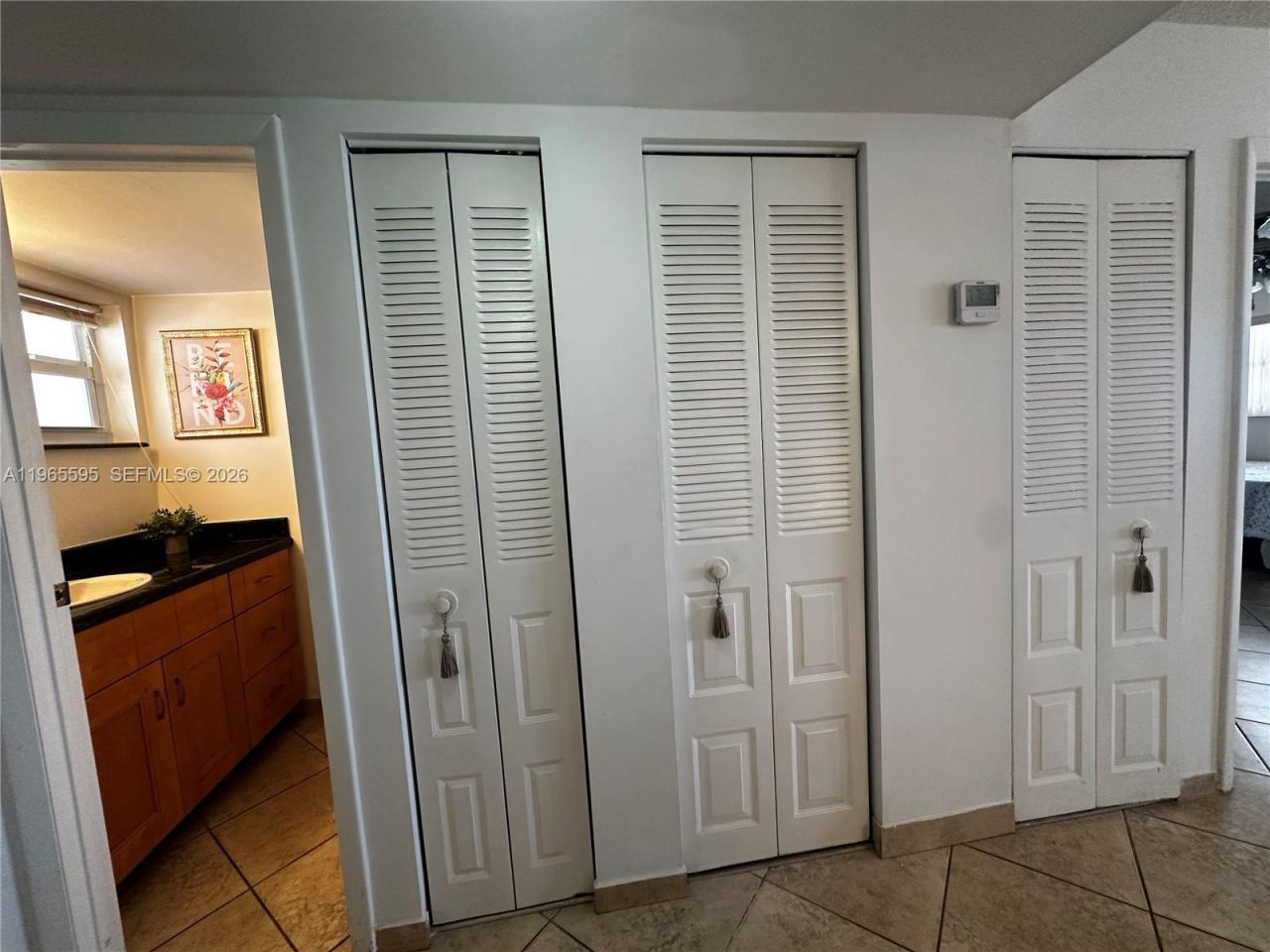 410 SE 2nd St, Unit 308, Hallandale Beach, FL 33009 Photo