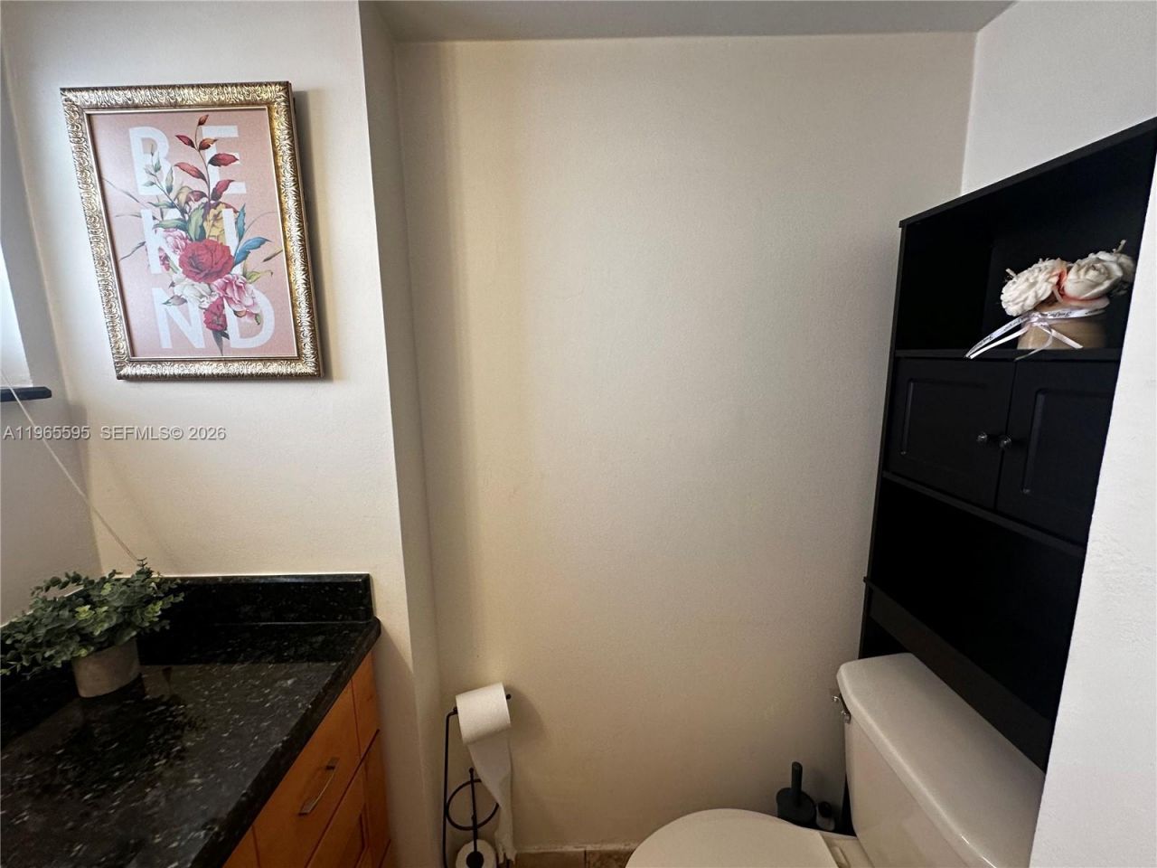 410 SE 2nd St, Unit 308, Hallandale Beach, FL 33009 Photo