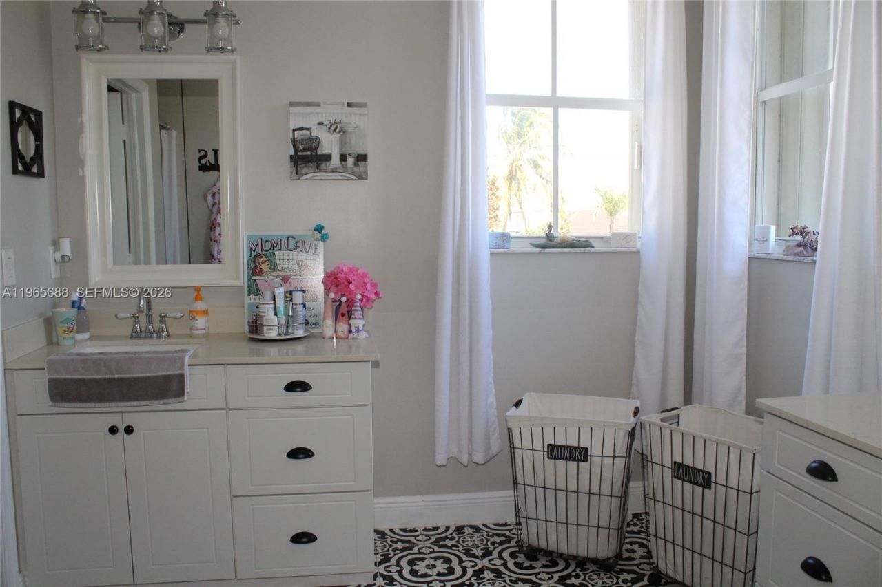 20135 SW 129th Ave, Miami, FL 33177 Photo