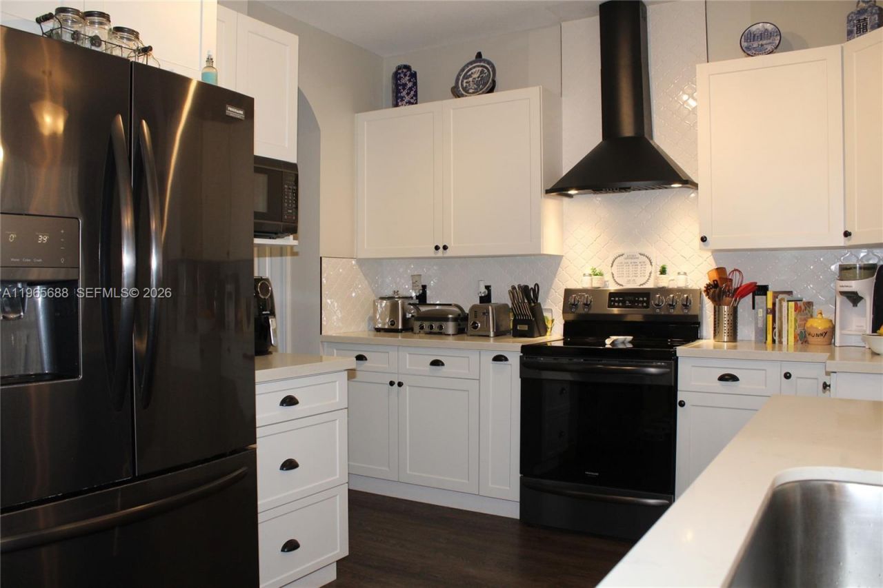 20135 SW 129th Ave, Miami, FL 33177 Photo