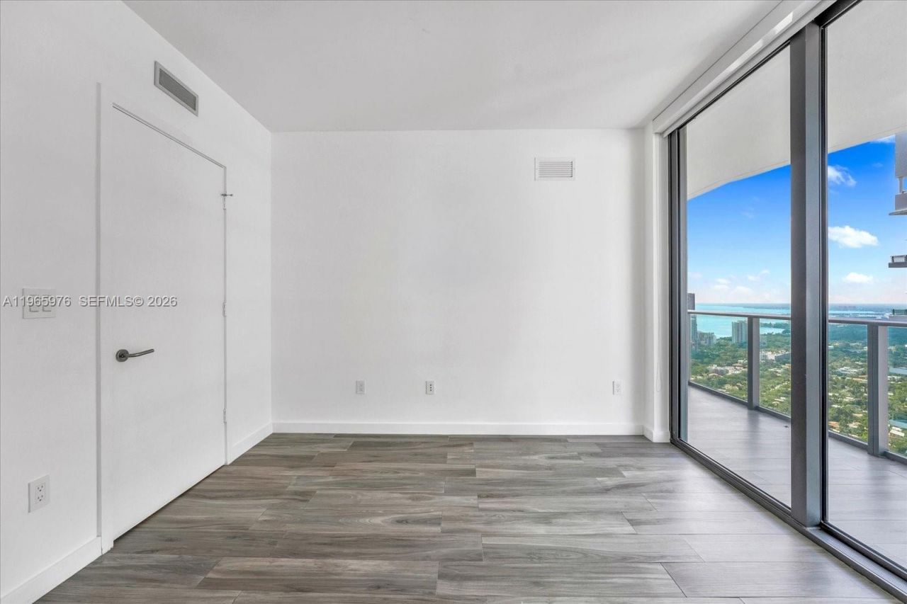 1300 S Miami Ave , Unit 4807, Miami, FL 33130 Photo