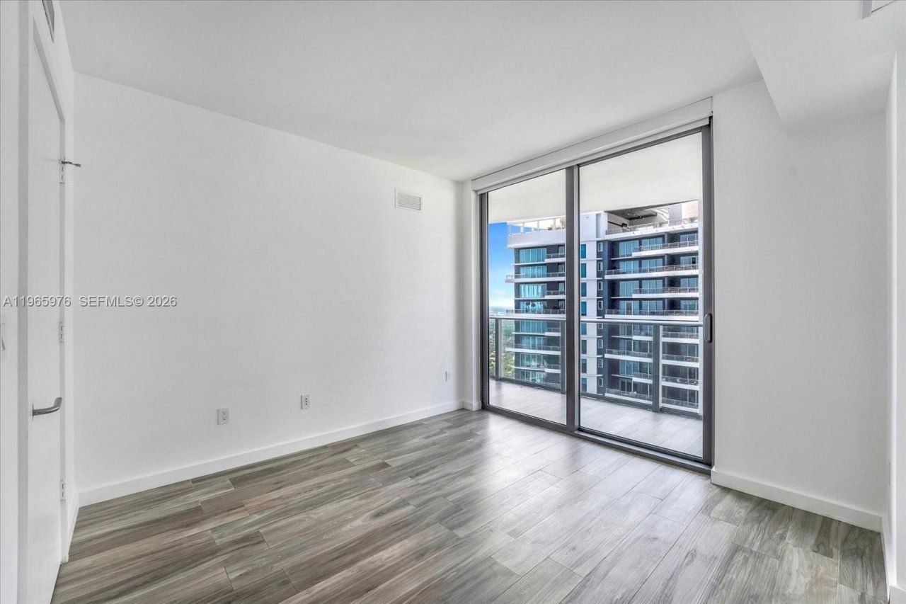 1300 S Miami Ave , Unit 4807, Miami, FL 33130 Photo