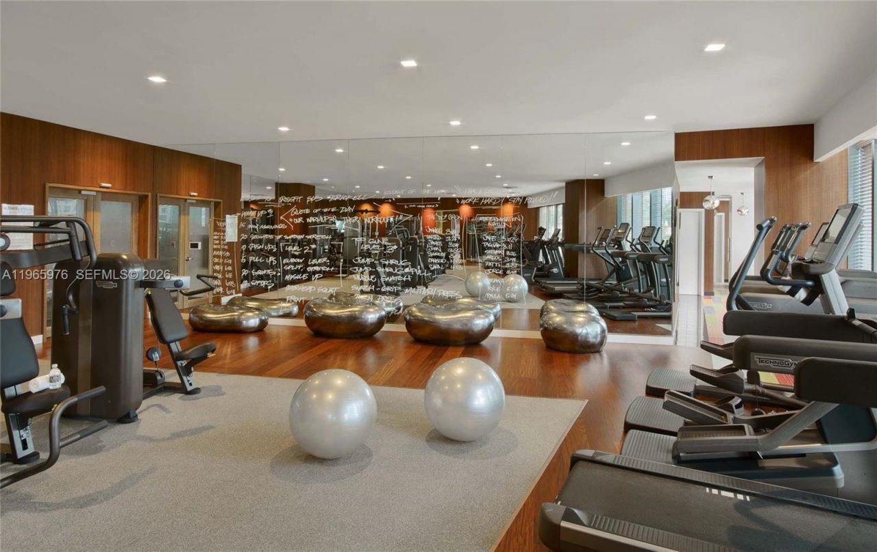 1300 S Miami Ave , Unit 4807, Miami, FL 33130 Photo