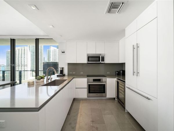 68 SE 6th St, Unit 1201, Miami, FL 33131
