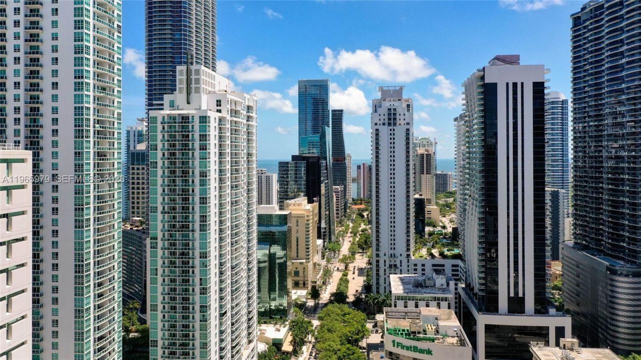 68 SE 6th St, Unit 1201, Miami, FL 33131 Photo