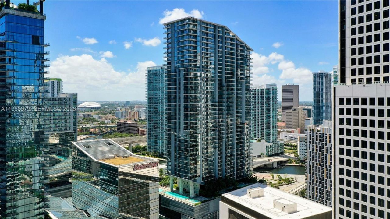 68 SE 6th St, Unit 1201, Miami, FL 33131 Photo