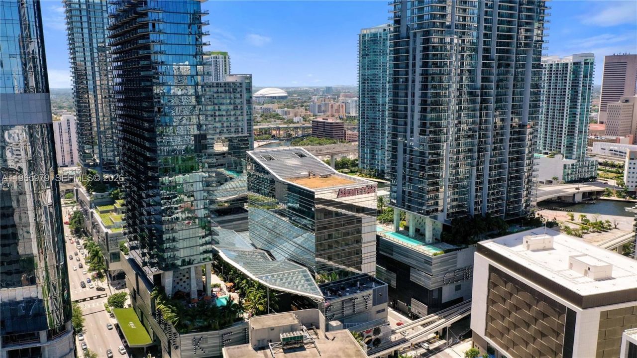 68 SE 6th St, Unit 1201, Miami, FL 33131 Photo