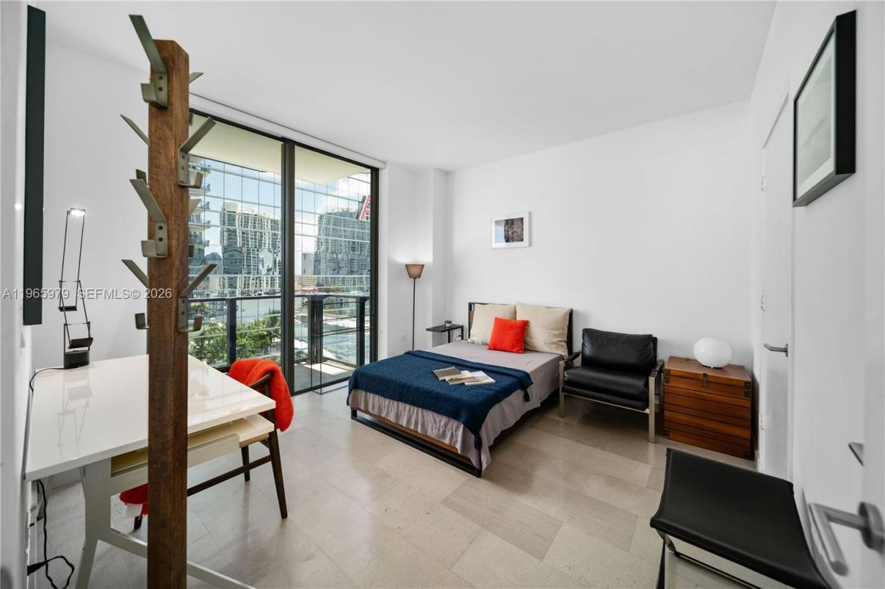 68 SE 6th St, Unit 1201, Miami, FL 33131 Photo