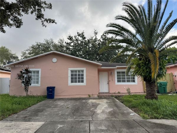 20138 NW 38th Pl , Miami Gardens, FL 33055