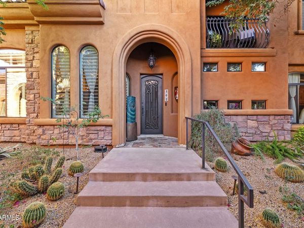 7199 E RIDGEVIEW Place, Unit 102, Carefree, AZ 85377