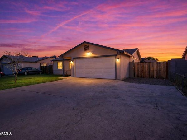 8051 W MARIPOSA Drive, Phoenix, AZ 85033