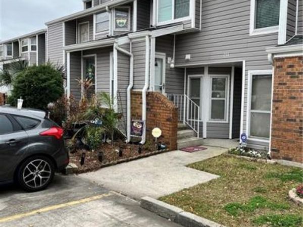 200 AVANT GARDE Circle, Unit 200, Kenner, LA 70065