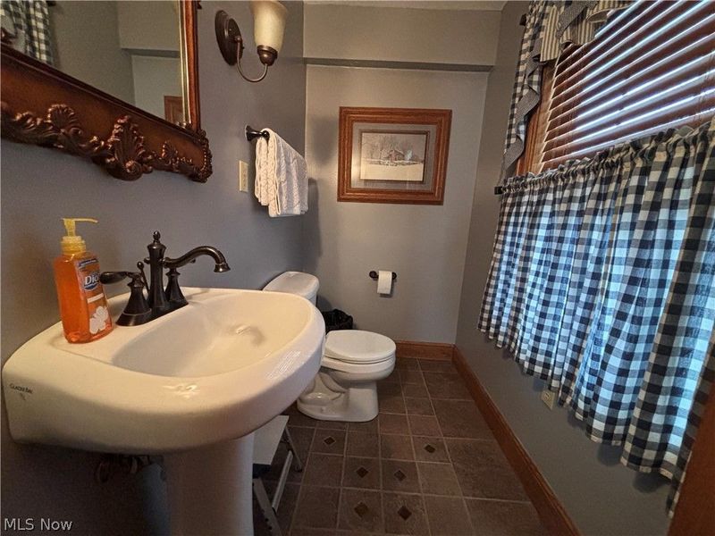 226 S Elm Street, Columbiana, OH 44408 Photo 22