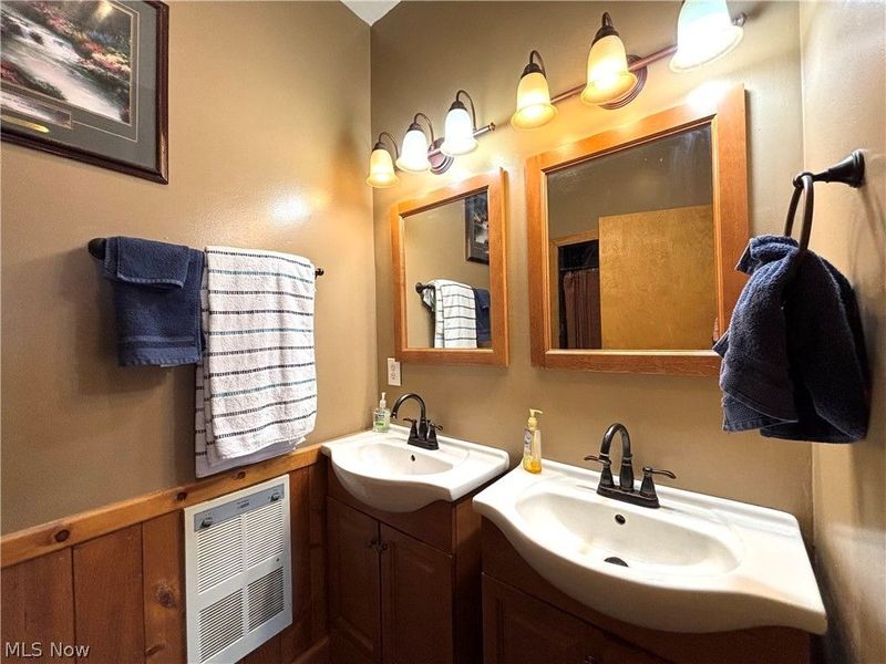 226 S Elm Street, Columbiana, OH 44408 Photo 27