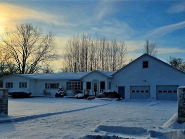 1350 Hecker Road, Waterloo, NY 13165