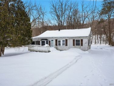 6671 Olean Road, South Wales, NY 14139