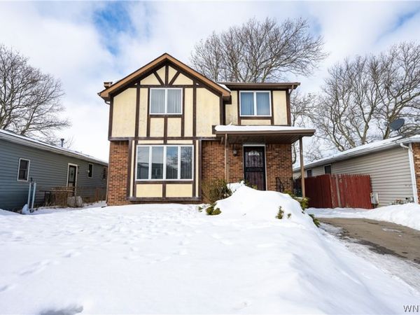 15 John Paul Court, Buffalo, NY 14206