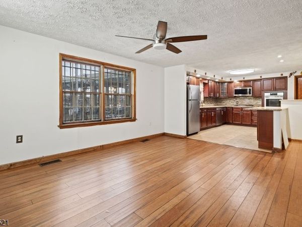 85 Merseles St, Jersey, NJ 07302