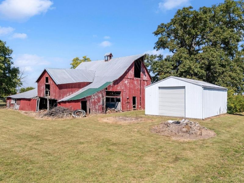 7764 Glaze Road, New Holland, OH 43145 Photo 11