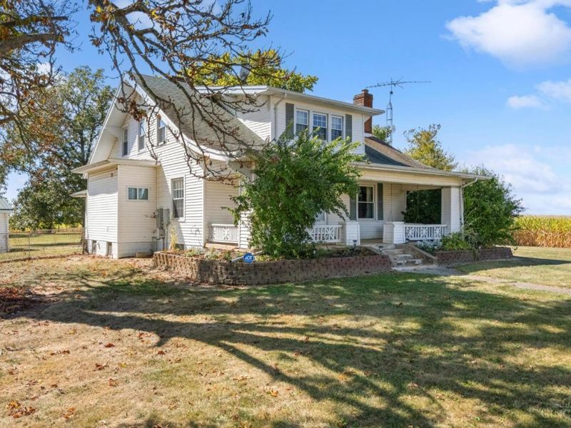 7764 Glaze Road, New Holland, OH 43145 Photo 3