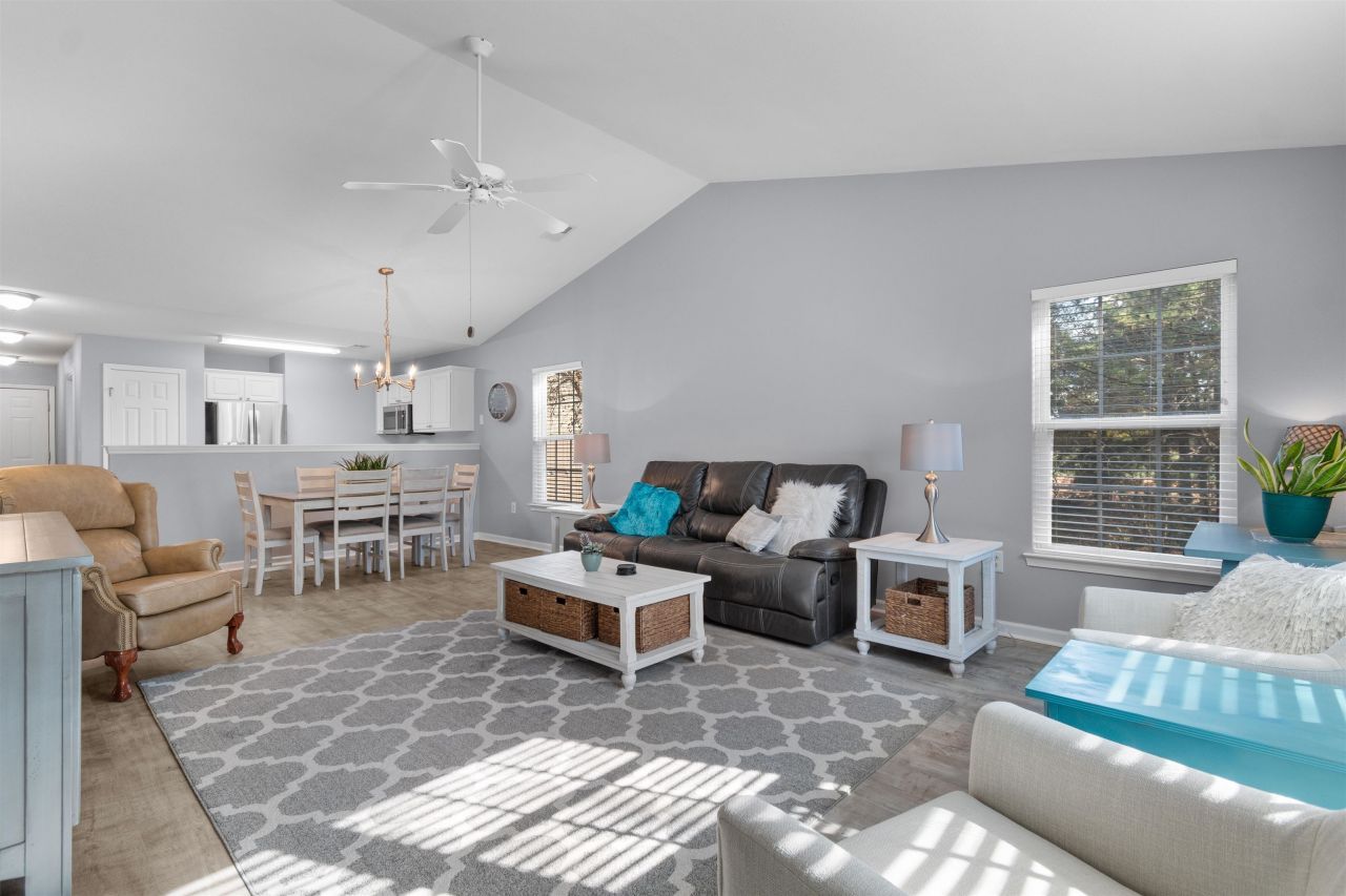 715 Blue Stem Dr. Photo 15