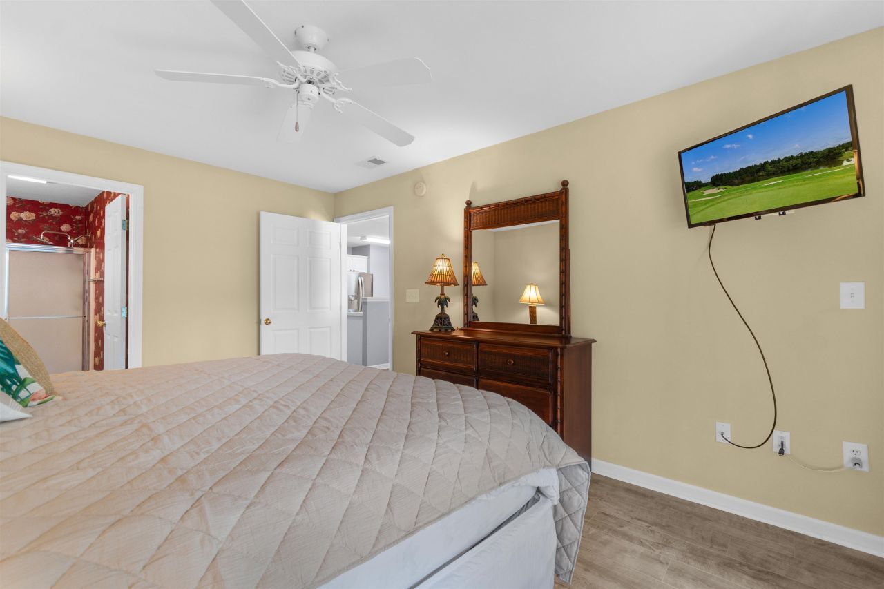 715 Blue Stem Dr. Photo 18