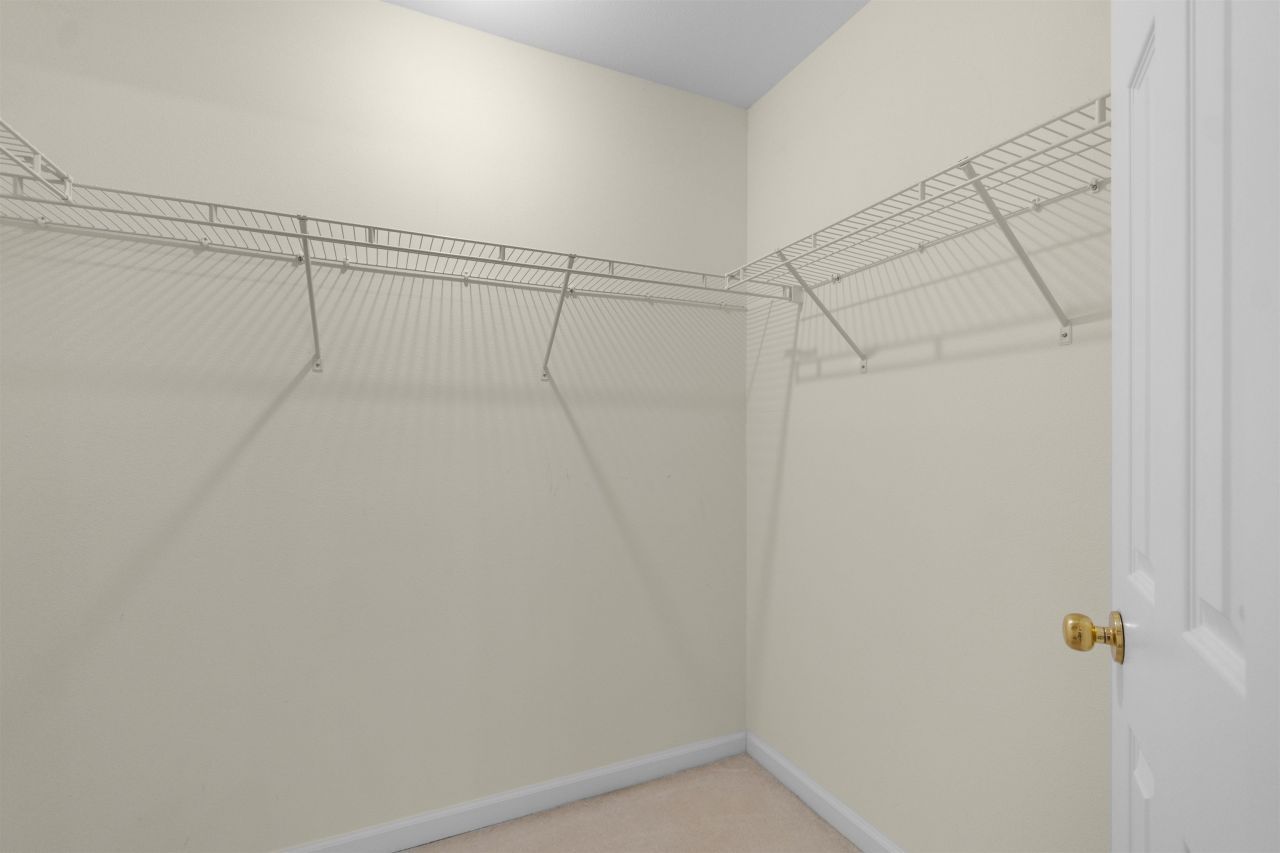 715 Blue Stem Dr. Photo 21