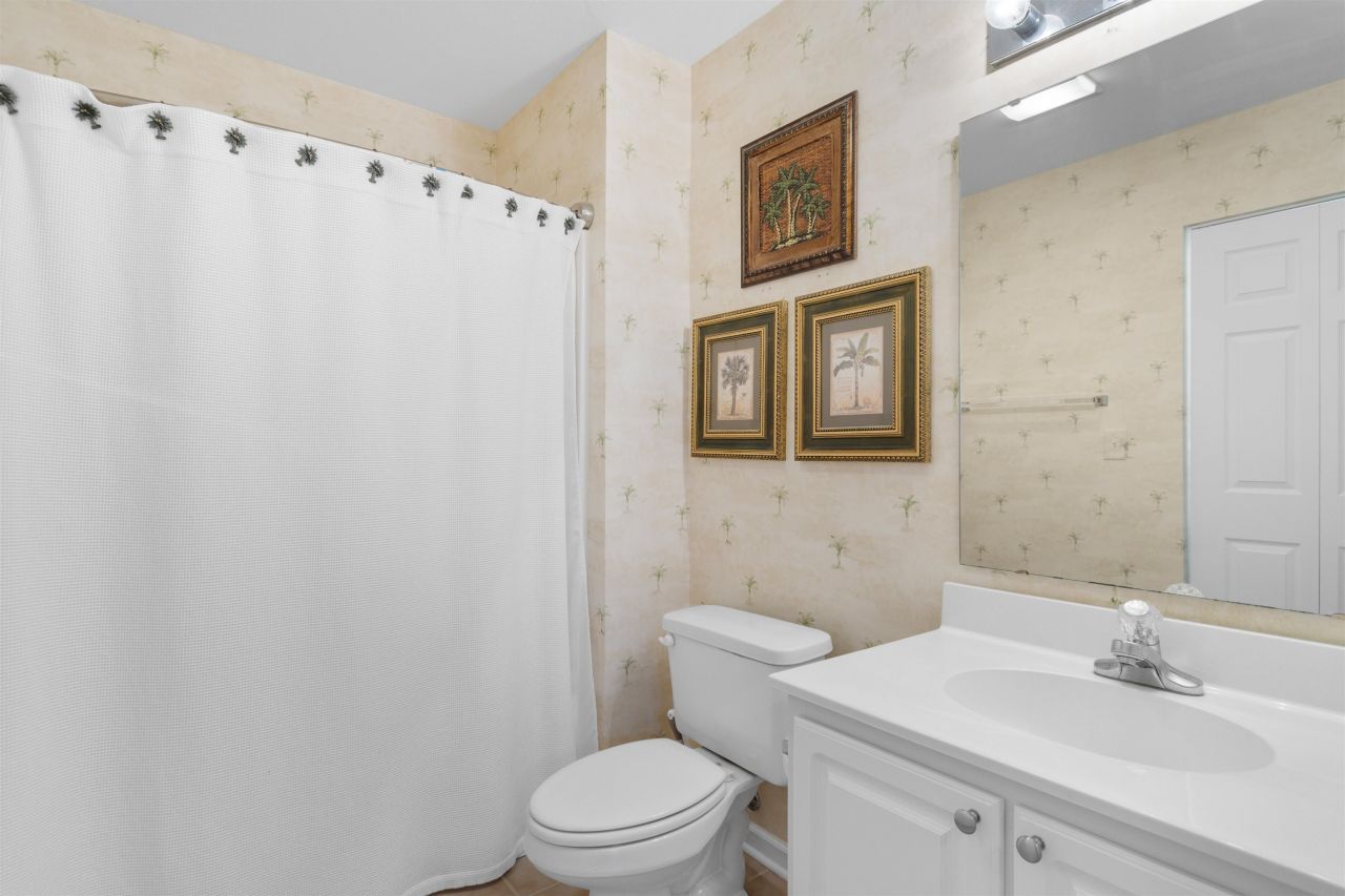 715 Blue Stem Dr. Photo 25