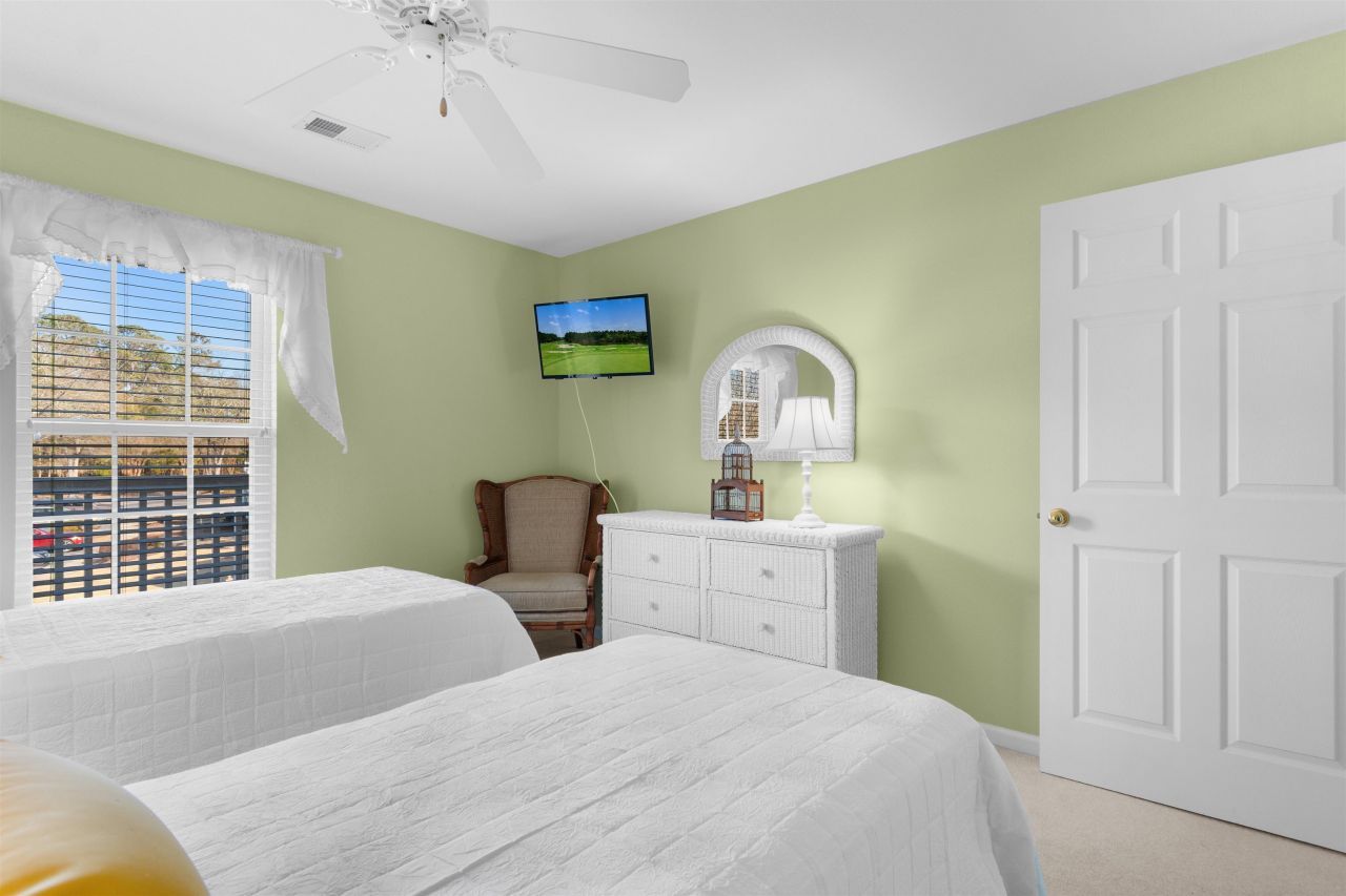 715 Blue Stem Dr. Photo 28