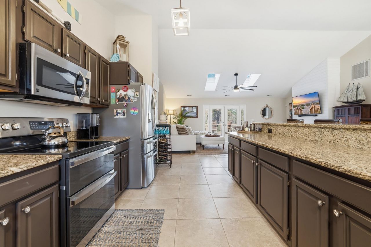 2226 Dykman Circle Photo 12