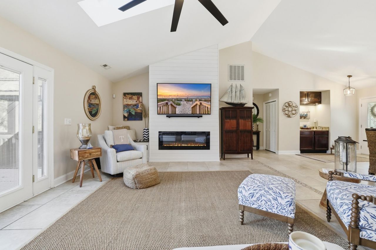 2226 Dykman Circle Photo 14