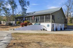 2226 Dykman Circle photo 4