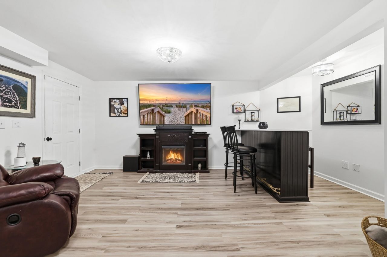 2226 Dykman Circle Photo 30