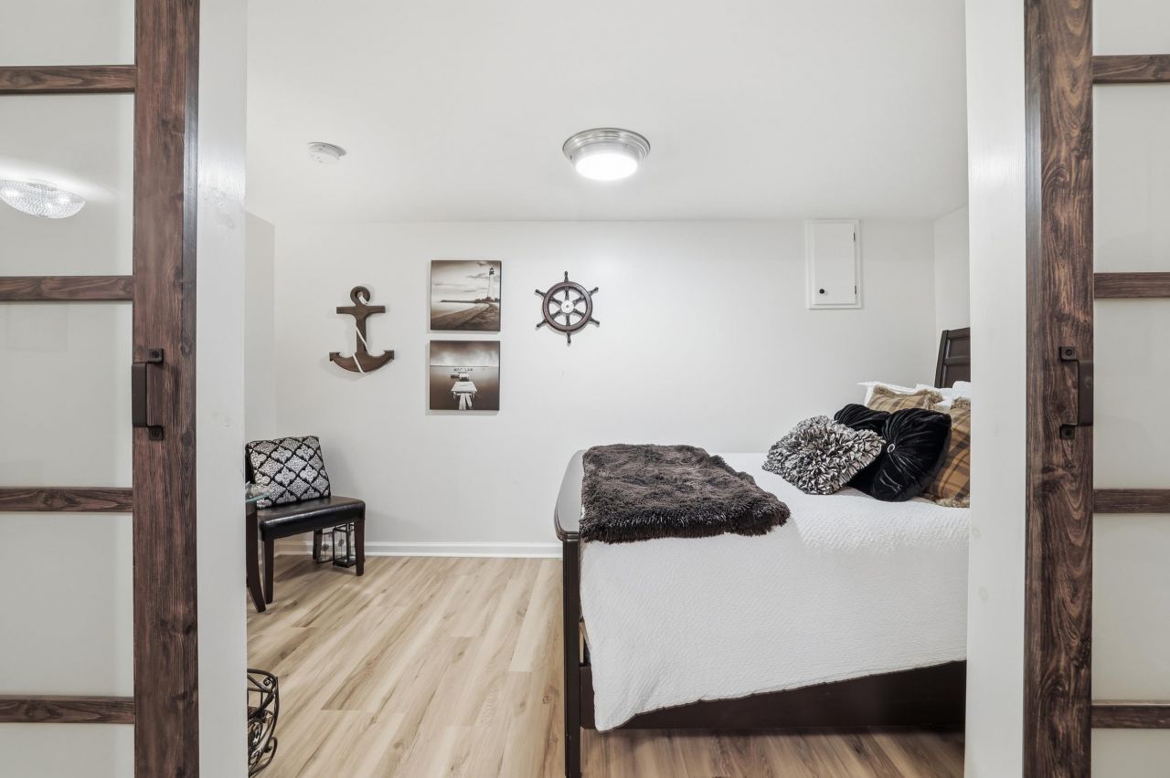 2226 Dykman Circle Photo 32