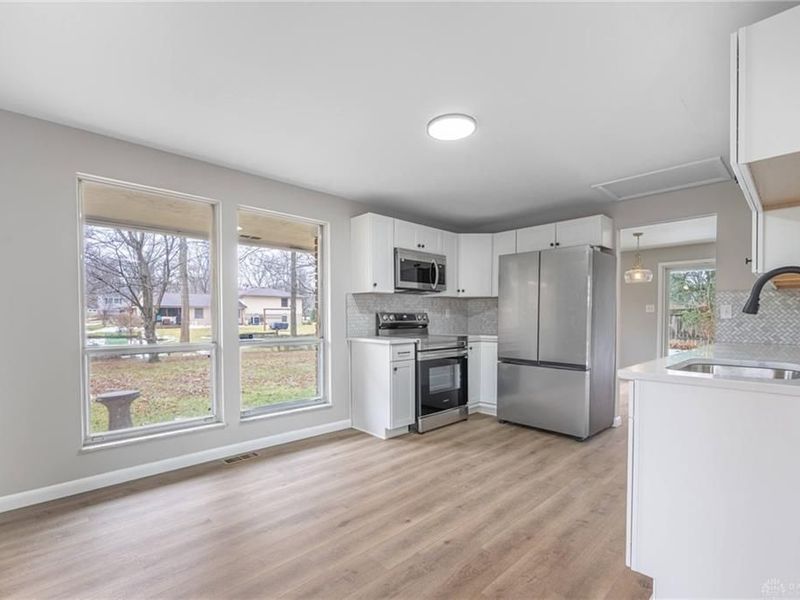 211 Whittington Drive, Centerville, OH 45459 Photo 11