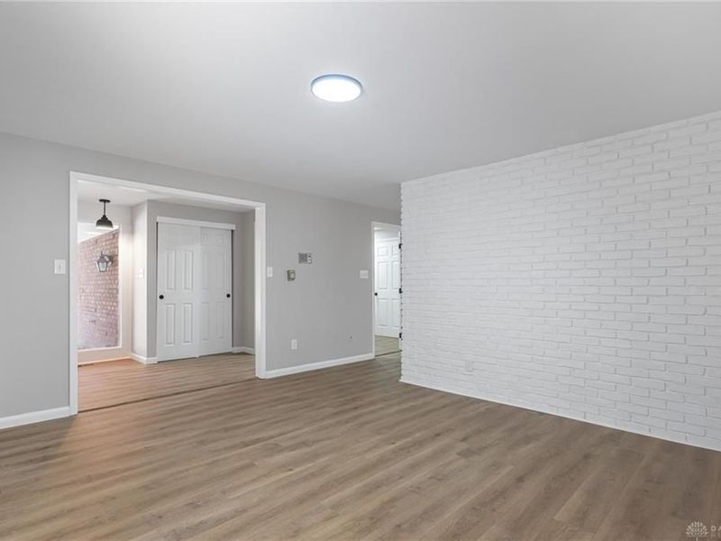 211 Whittington Drive, Centerville, OH 45459 Photo 4