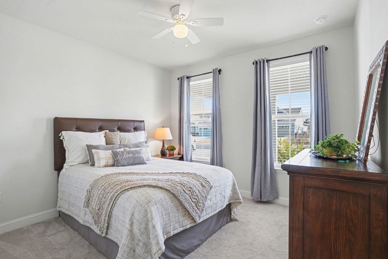 1233 Coneflower Way Photo 18