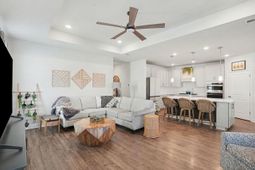 1233 Coneflower Way photo 4