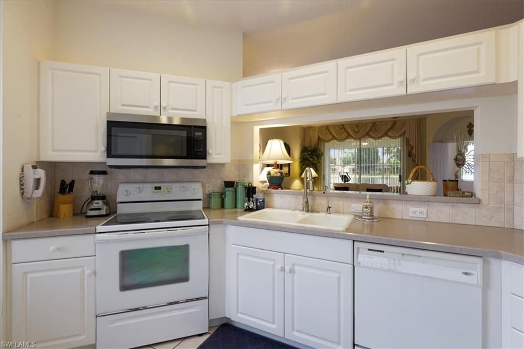 7685 Bay Lake Dr, Fort Myers, FL 33907 Photo