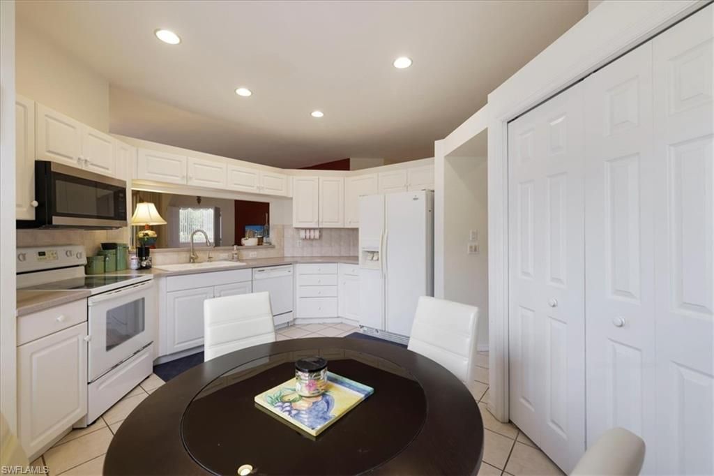 7685 Bay Lake Dr, Fort Myers, FL 33907 Photo