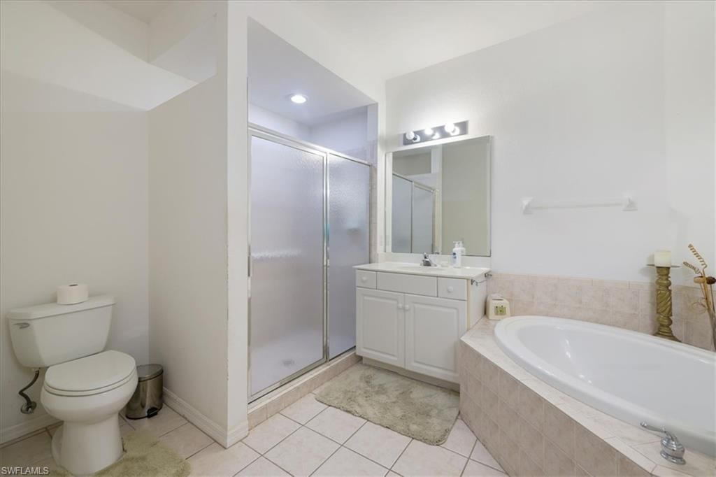 7685 Bay Lake Dr, Fort Myers, FL 33907 Photo