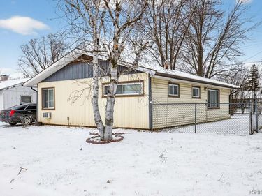 2835 Kensington Drive, Saginaw, MI 48601