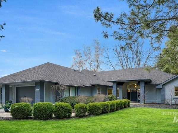 9000 W Woodglade Lane, Garden City, ID 83714