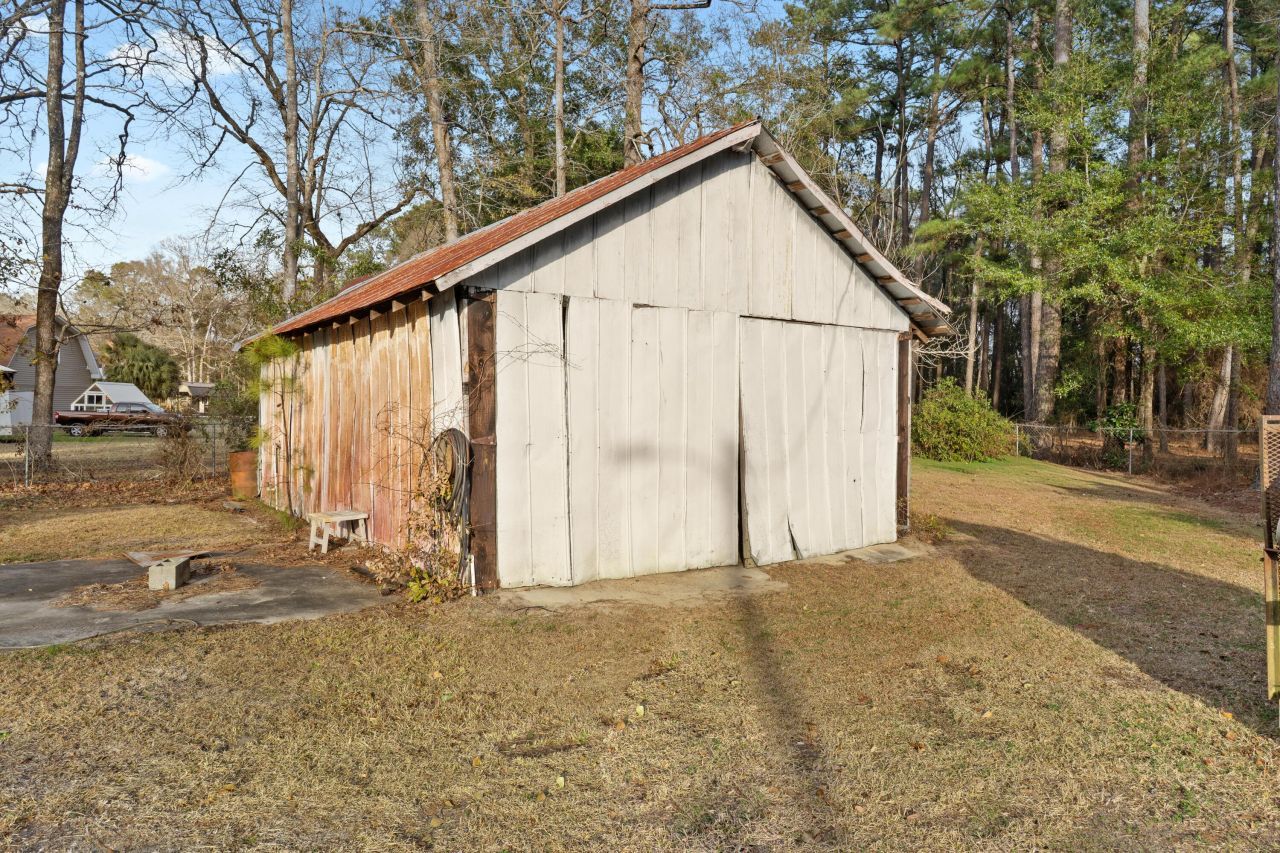 751 North Street Photo 24